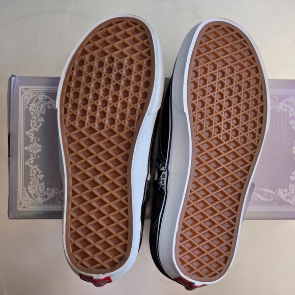 Disney Vans - Picture 3 of 7